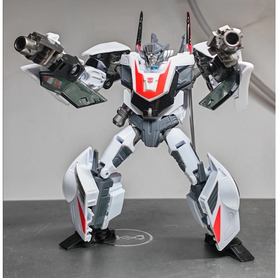 Car Accessories For Boys - Игрушки-трансформеры APC IDW Wheeljack Wandering Warrior